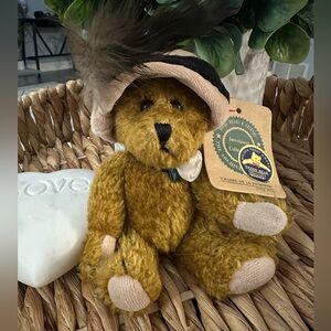Chanel de la Plumtete Boyds Bear